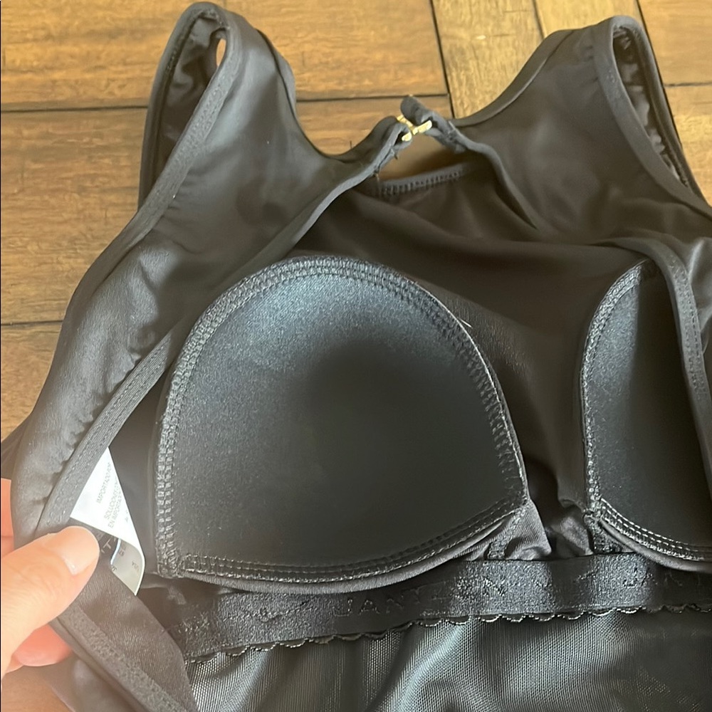 Women’s Jantzen Brand One piece Swimsuit - Picture 5 of 5